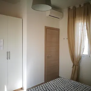Simply House In Apartman
