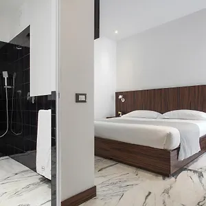 My Bed Montenapoleone Mailand