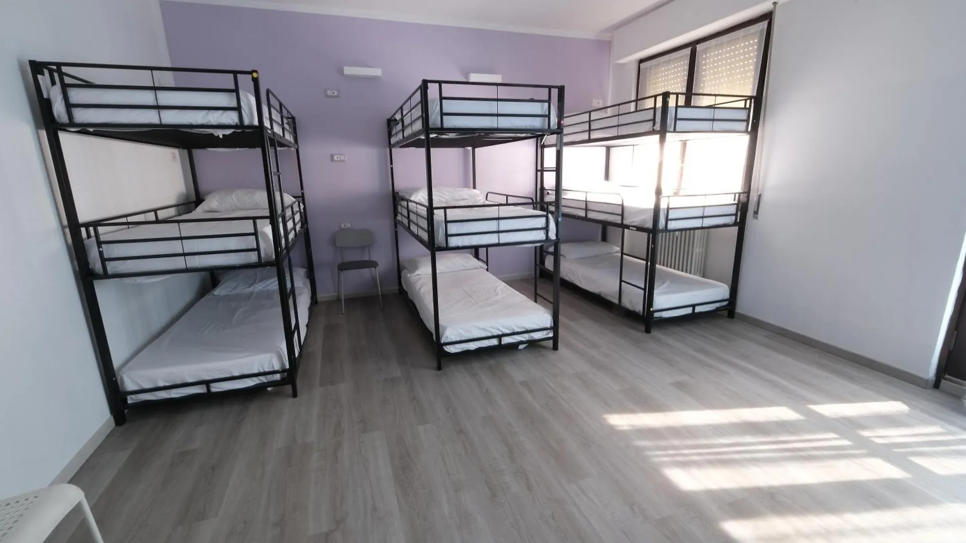 *** Guest house Hostel 3 Milan Italy