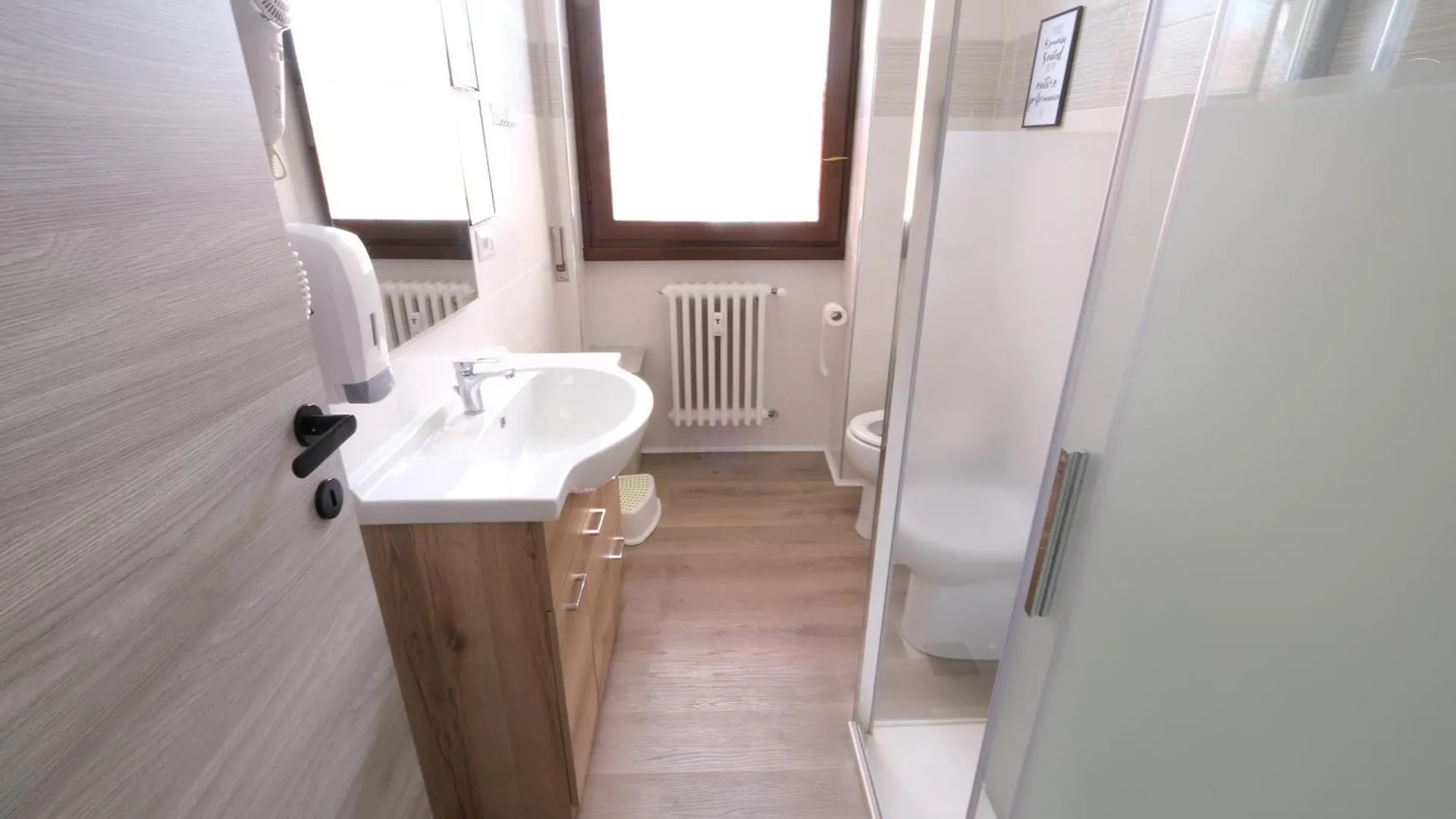 Hostel 3 Milan Guest house